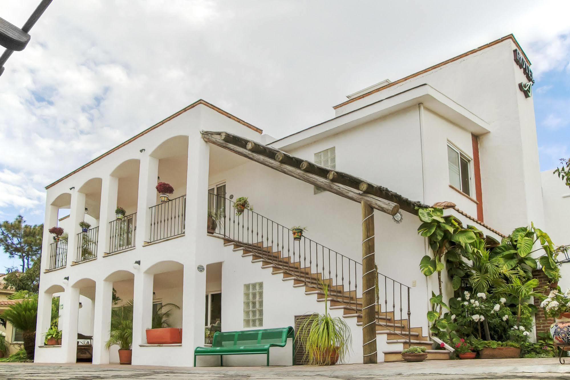 Alcazar Suites Zapopan Luaran gambar